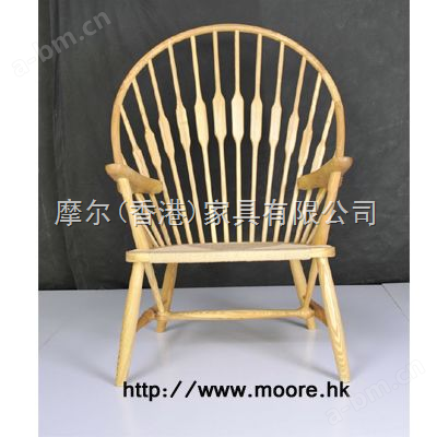 孔雀椅（peacock chair）；休闲椅